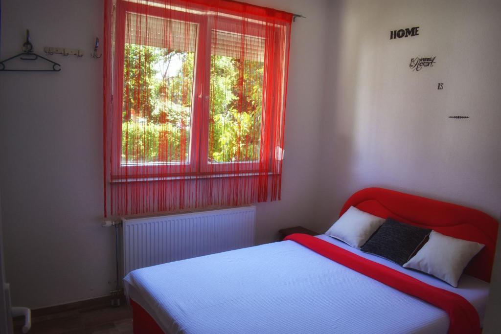 Hostel Omega — Hotel in Banja Luka