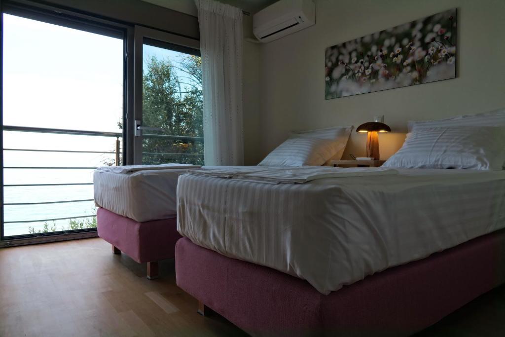 Thala-Sea Luxury House photo
