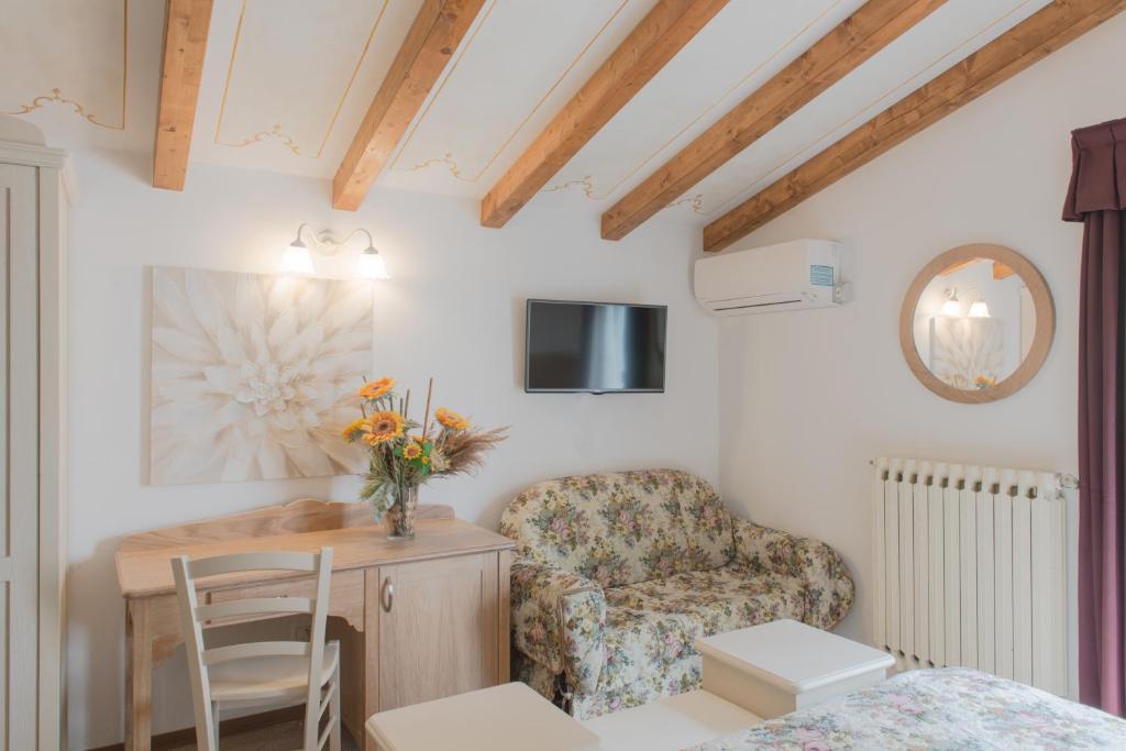 Village Hotel Lucia photo