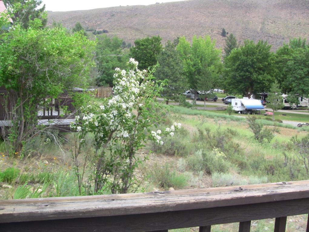 Winthrop Mountain View Chalets photo