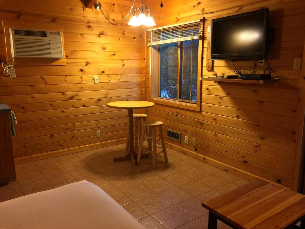 Winthrop Mountain View Chalets photo