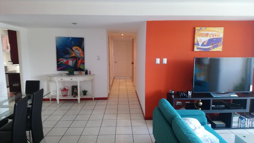 Shared lounge/TV area