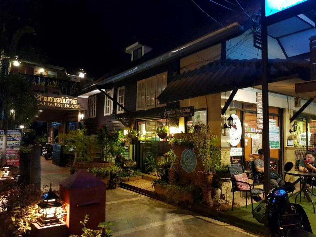 Baan Fai Guesthouse photo