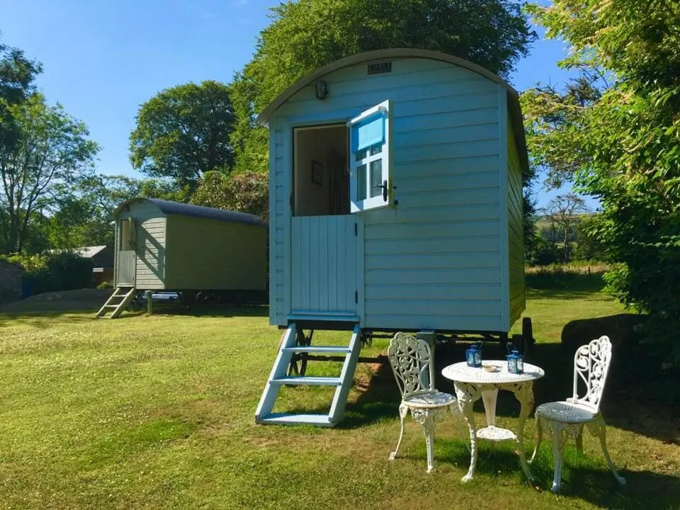 Blackstairs Shepherds Huts, hotel v destinaci Killedmond