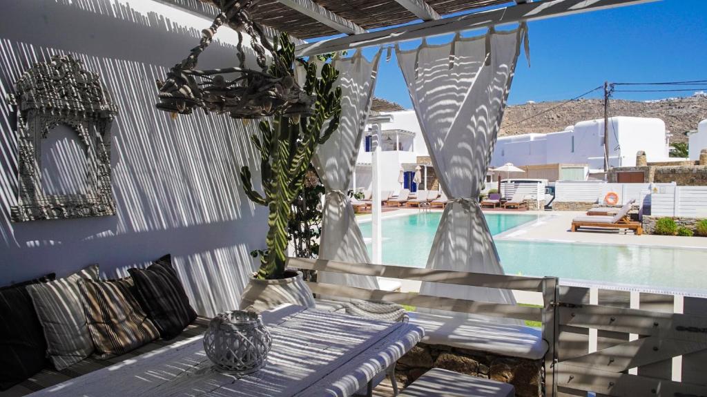 Ornos Beach House photo