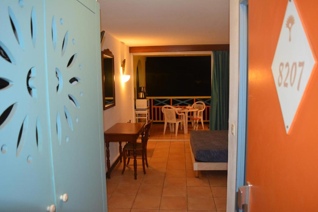 Appartement Mathena, Caritan
