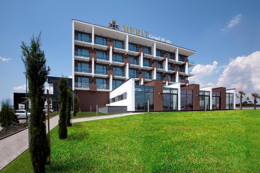 Merit Grand Mosta Spa Hotel & Casino photo
