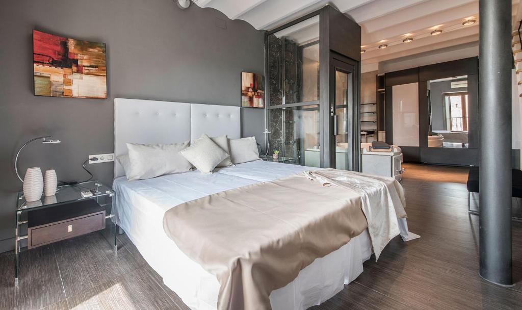 Circus House, TarracoHomes photo