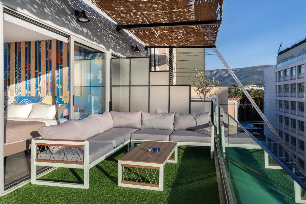 3. 디 아테니안스 ..