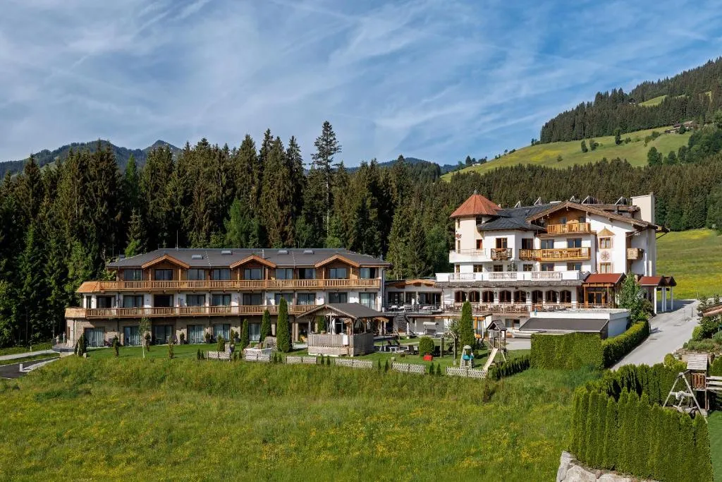 Leamwirt, hotel in Hopfgarten im Brixental