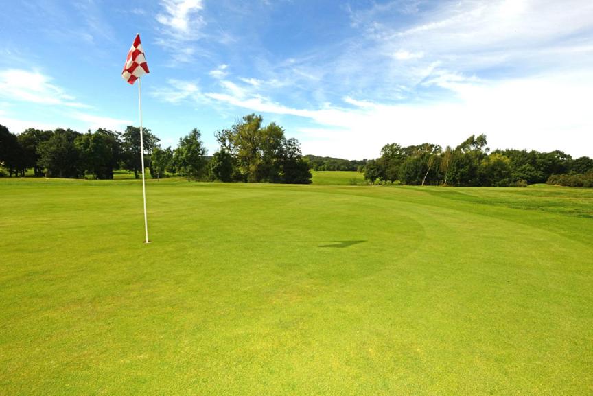 Blacknest Golf and Country Club photo