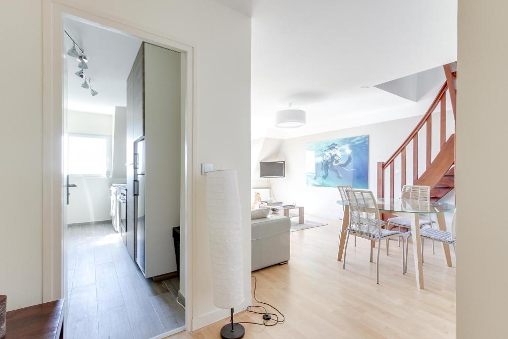 Duplex apartment with sea view and roof terrace - 4