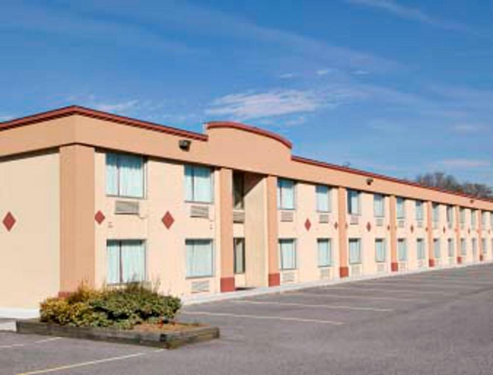 Days Inn By Wyndham New Cumberland/harrisburg South Photo 13