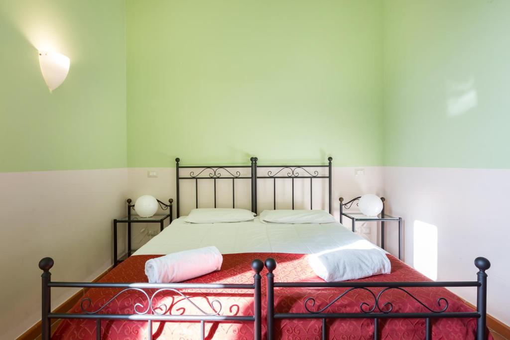 Domus Sessoriana — Hotel rooms in Rome, Lazio