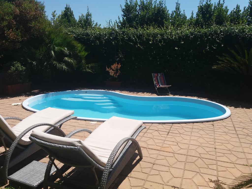 L'affittacamere nel parco "Appia antica" - Piscina a uso ospiti - 3