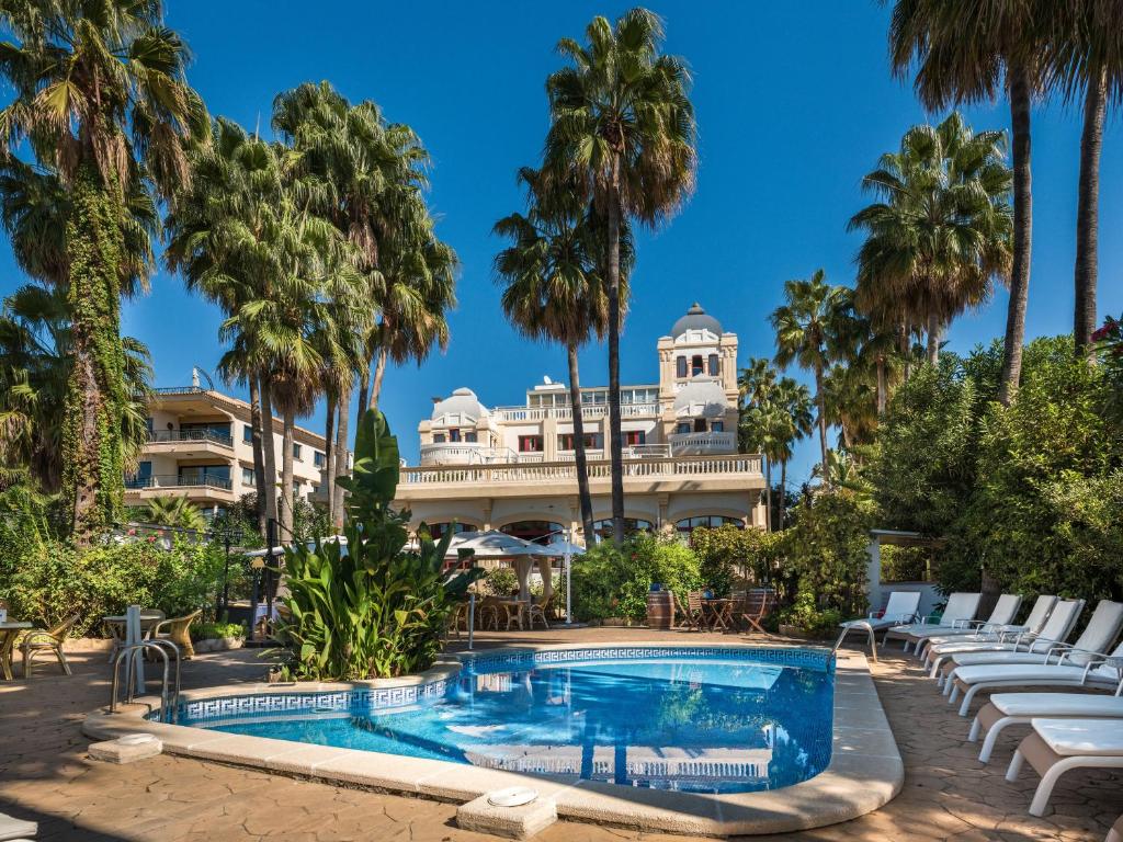 Hotel Ciutat Jardi photo