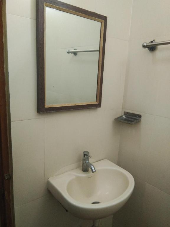 Sri Saraswathi Lodge photo