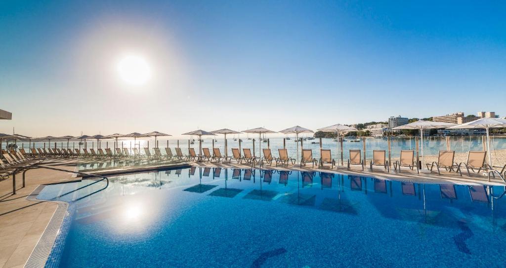 Globales Santa Lucia - Adults Only 18 — Swimming pool in Palma Nova, Balearic Islands