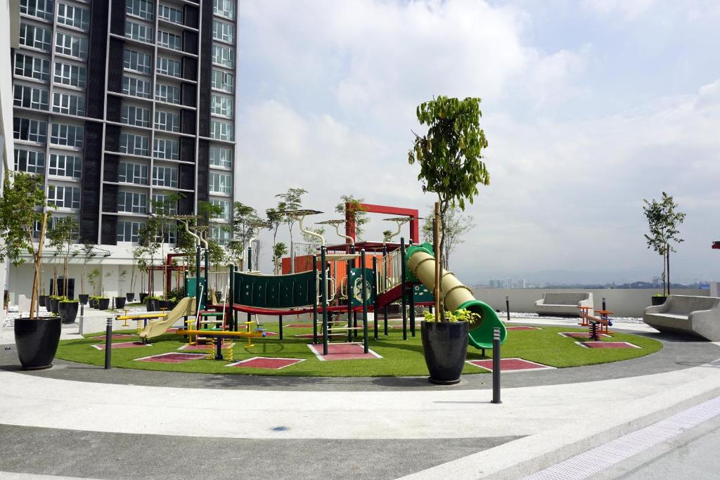 AZFA Duplex Suite at De Centrum Putrajaya Bangi FREE WIFI photo