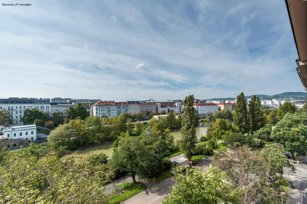 vienna westside apartments - contactless check-in photo