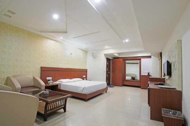 Nagpal Regency Hotel photo