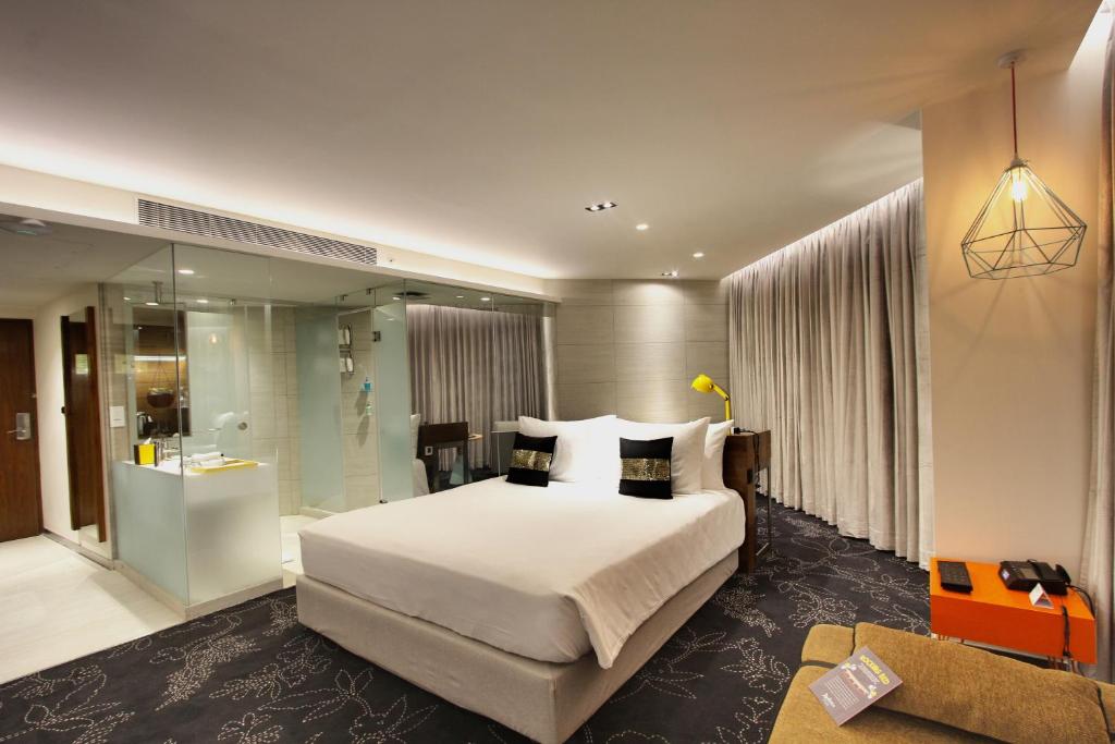 Radisson Bengaluru City Center — Hotel rooms in Bayappanhalli, Karnataka