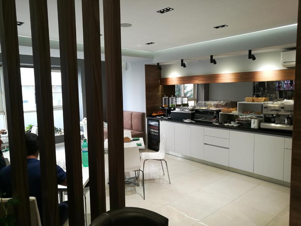 Hotel Oresti Center