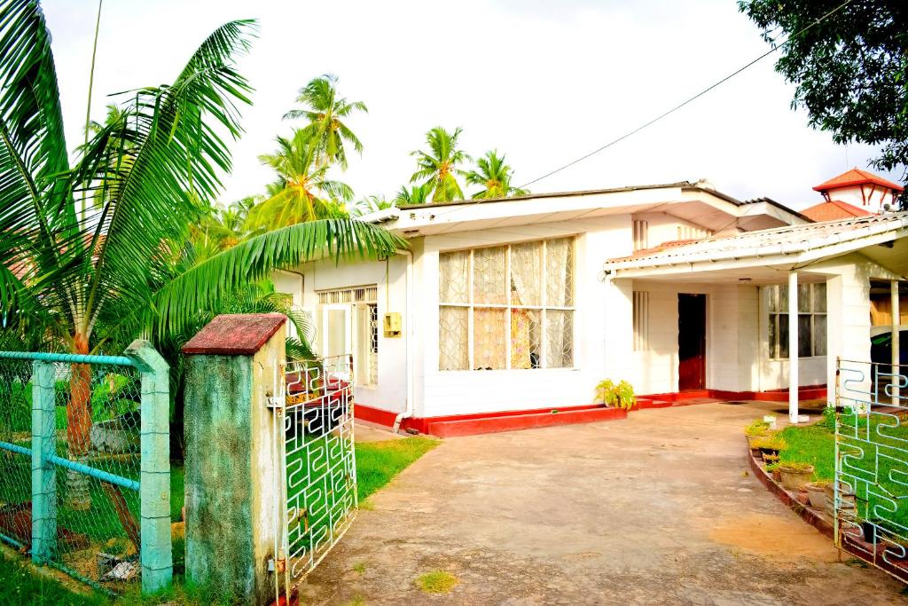 Aeroform Homestay — Hotel in Negombo
