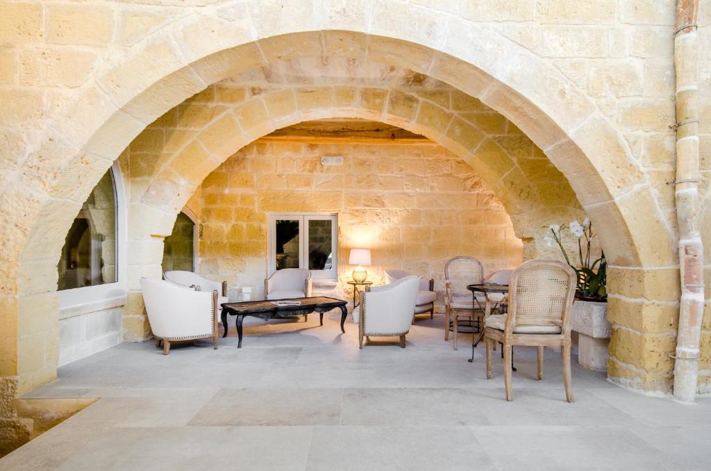 Cesca's Boutique Hotel photo