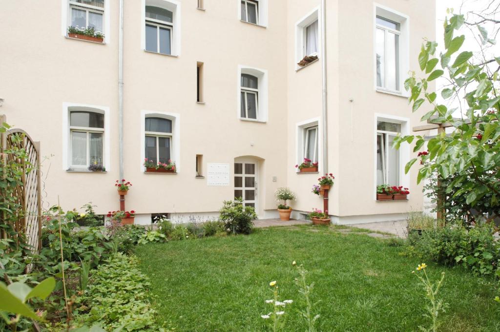 Pension Tokus — Hotel in Nuremberg