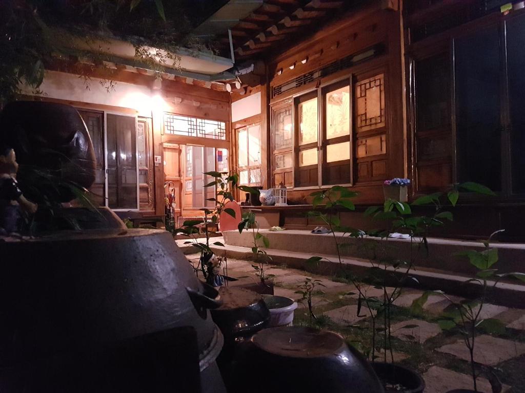 Gongsimga Hanok Guesthouse