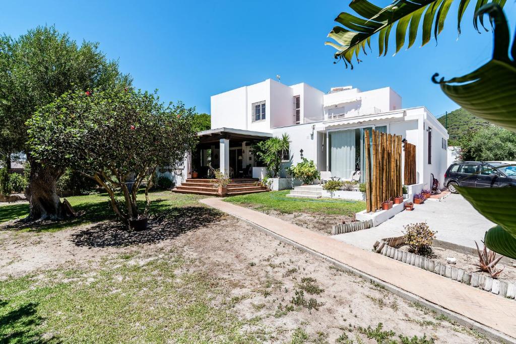 Chalet en caños de meca en primera línea del mar in Los Caños de Meca