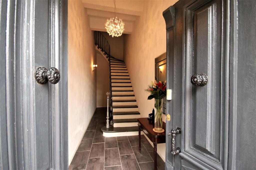 Maison M 3 Bedroom Apartment