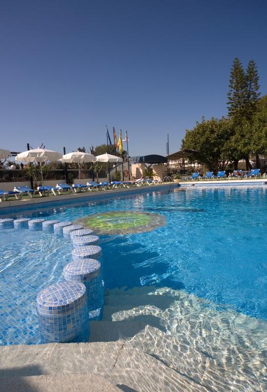 Hotel Mariant — Swimming pool in S'Illot, Balearic Islands