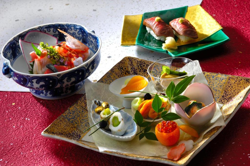 Mâncare şi băutură