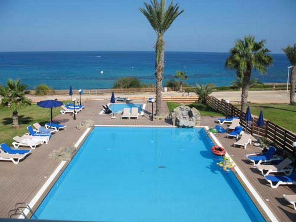 one bedroom apartment in Fig tree bay — Hotel in Protaras