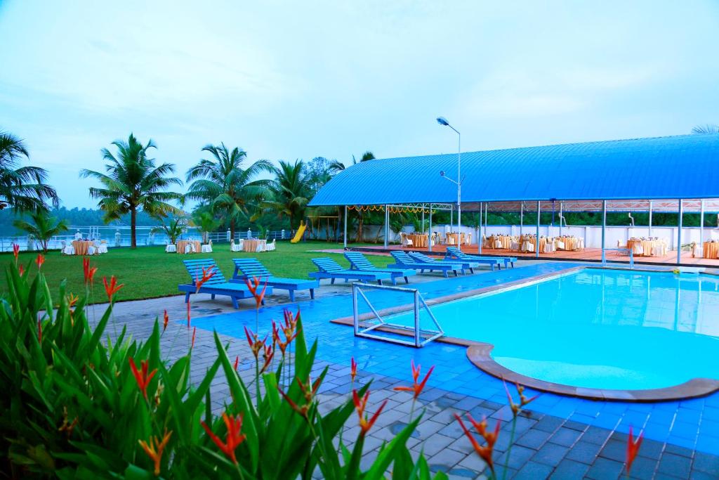 Blue Waters Cherai photo
