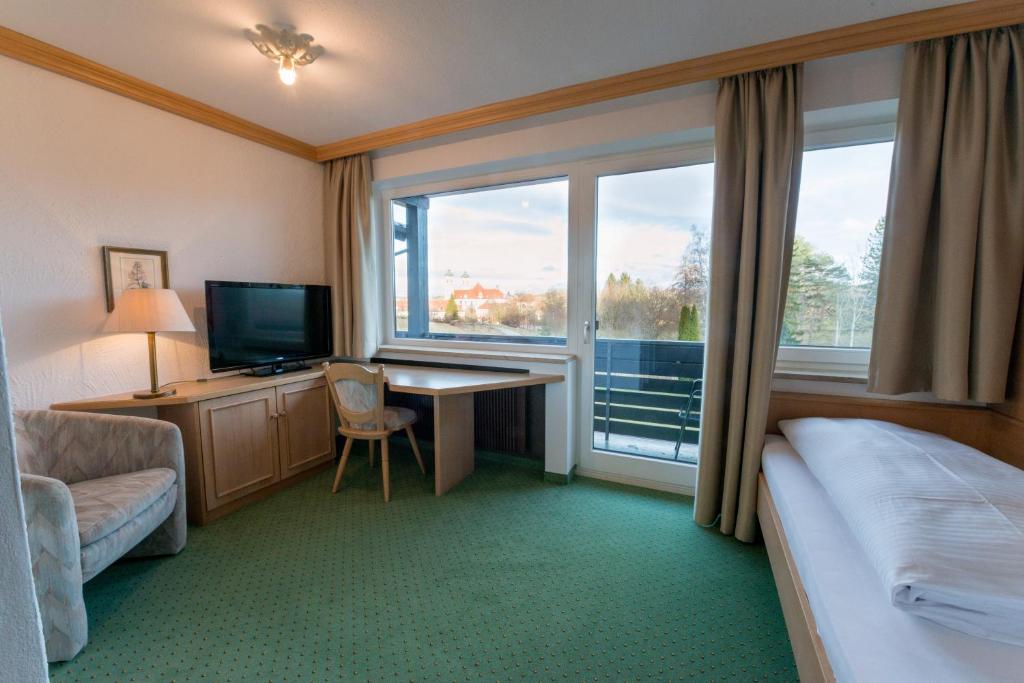 Hotel St. Ulrich Garni photo