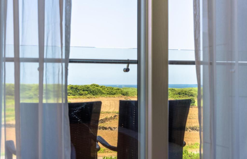 Thira Hotel photo