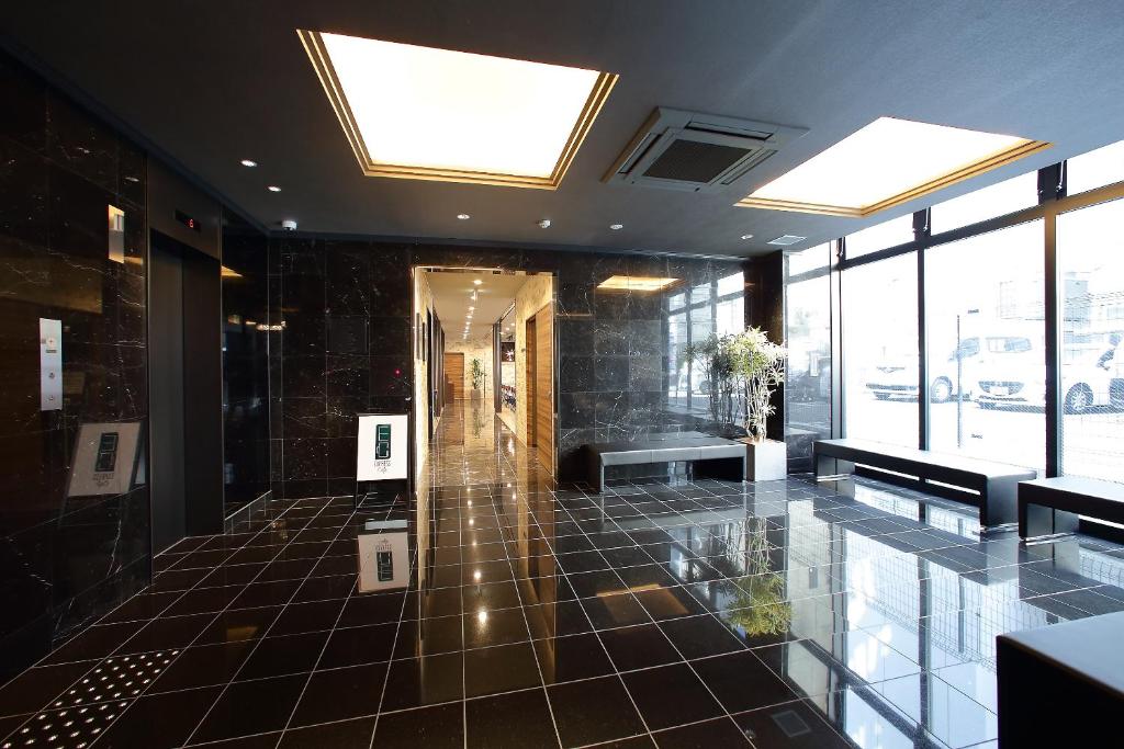 Hotel Oriental Express Osaka Shinsaibashi photo