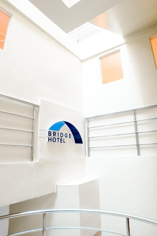 Bridge Hotel photo