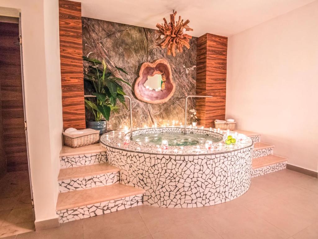 Wyndham Alltra Playa del Carmen Adults Only All Inclusive - 4