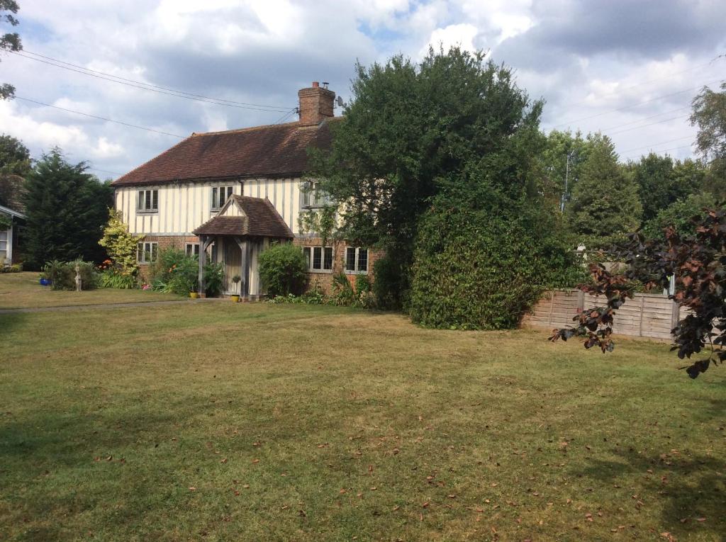 Eden Lodge, Hunton