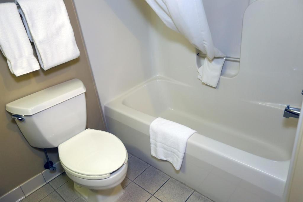 Country Inn & Suites By Radisson Rochester South Mn Photo 1