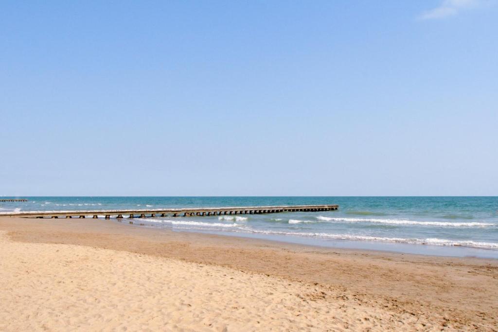 Hotel Elpiro — Beach in Jesolo, Veneto