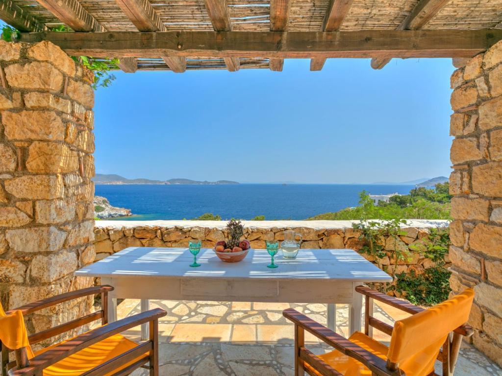 Eirini Luxury Hotel Villas — Hotel in Patmos