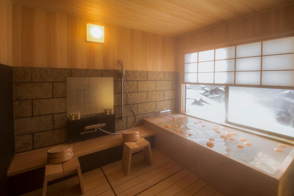 Bathroom, Yamanoo in Kanazawa