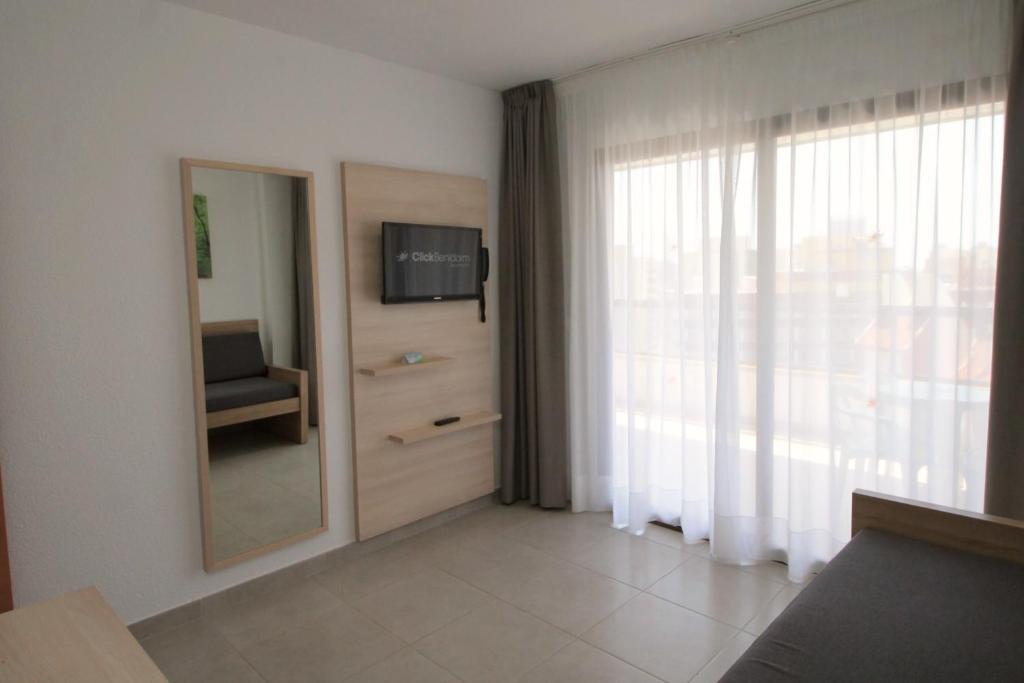 Apartamentos Vistamar — Hotel rooms in Benidorm, Valencian Community