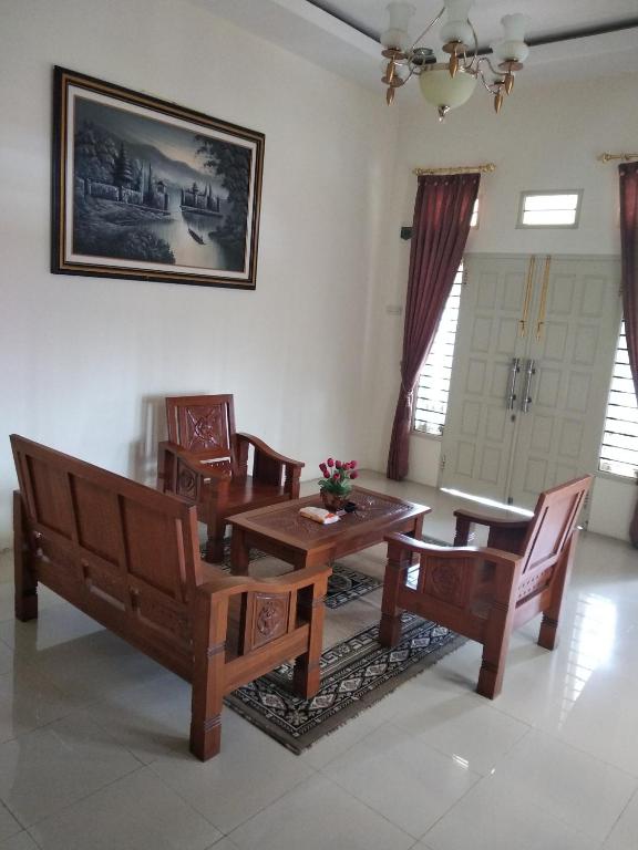Bukittinggi Family Homestay photo