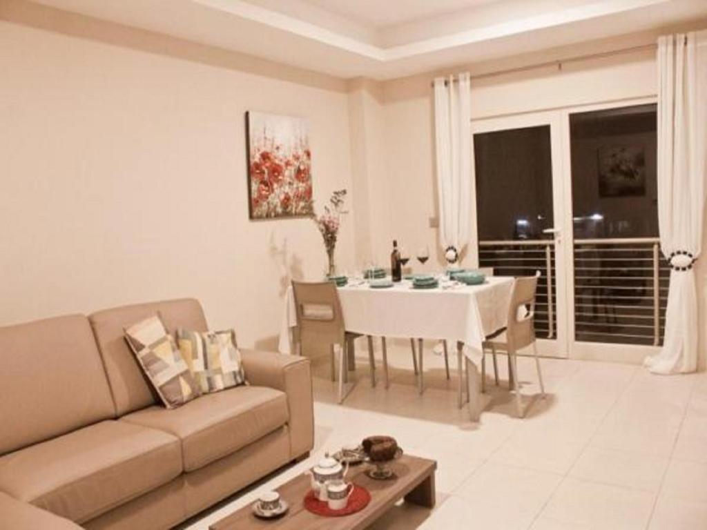 Axis Suites — Hotel in Accra